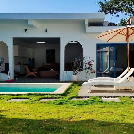 Eldborg Villas Seminyak Exterior foto